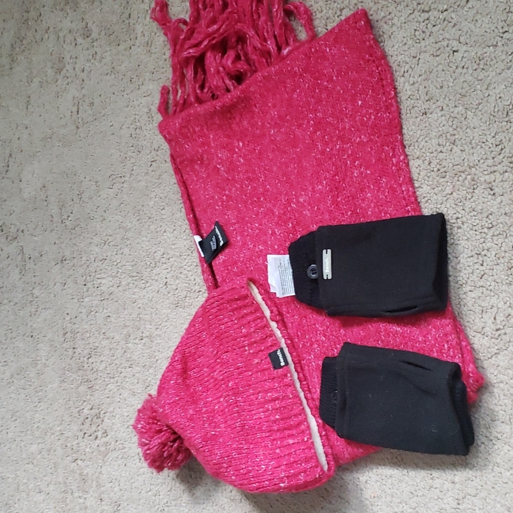 Bench skate brand hat gloves and scarf lot